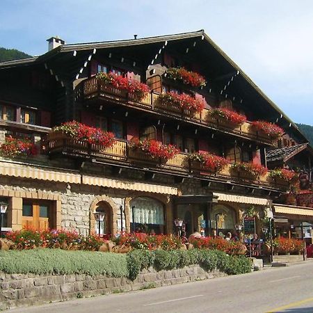 Hotel Au Manoir D'Anniviers Vissoie Exterior foto
